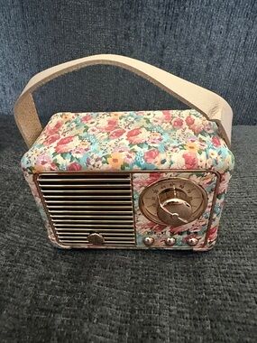 Mini portable wireless speaker- Pink Blue Cream